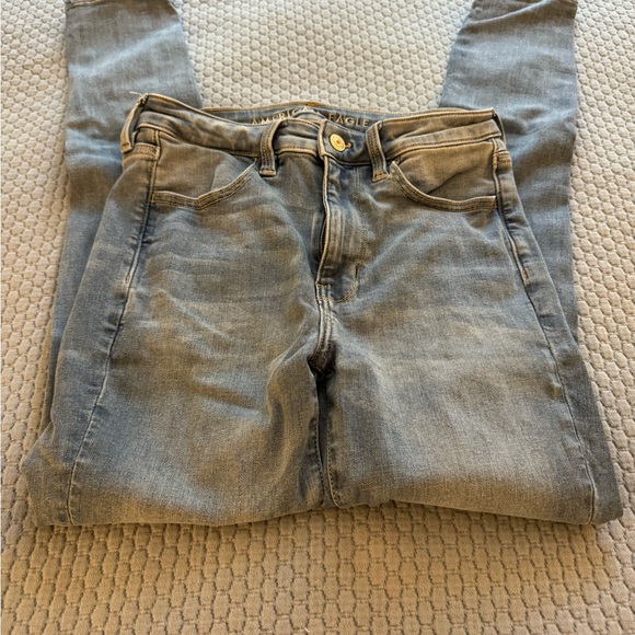 American eagle jeans Next Level Stretch light wash size 6 regular - Picture 2 of 5